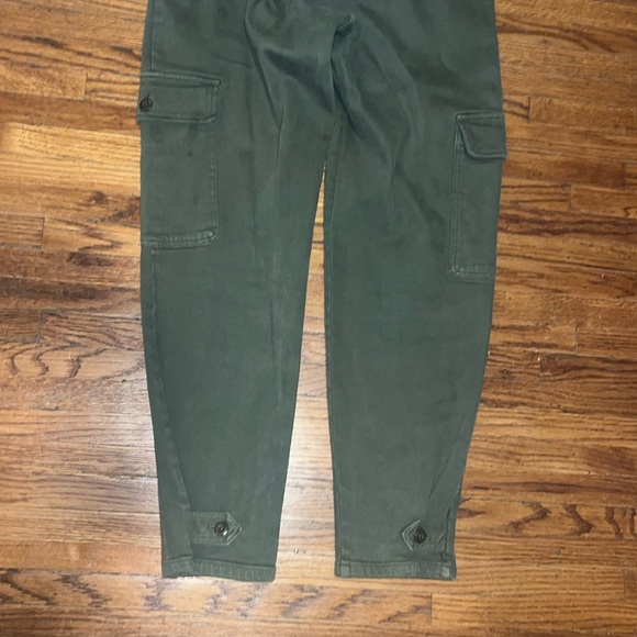 Wilfred Free Aritzia Modern Cargo Pants Size 8 Khaki Green - Picture 5 of 10